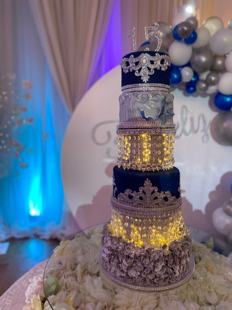 Quinceañeara cake navy blue,silver and white Navy Blue Quince Cake Ideas, Navy Blue Quince Cake, Gold Quinceanera Theme, Quinceanera Blue, Royal Blue Quince, Navy Cakes, Quinceanera Bouquet, Blue Quince, Quince Cake