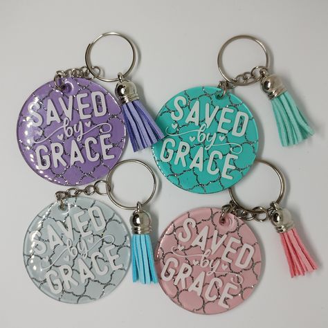 Christian Resin Ideas, Psalm 23 Keychain Diy, Christian Crafts To Sell, Bible Verse Keychain Diy, Glitter In Resin, Christian Christmas Games, Christian Keychains, Christian Key Chains, Christian Gift Shop