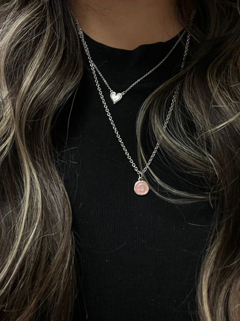 James Avery Necklace Ideas, James Avery Necklace, Silver Aesthetic, James Avery Charms, James Avery Jewelry, Stacked Necklaces, Pink Girly Things, James Avery, Emerald Necklace