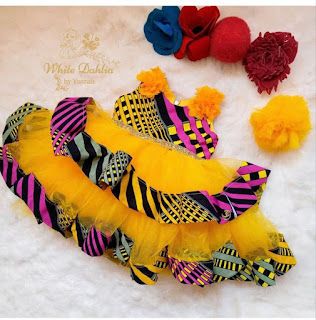 Latest Children Ankara Gown, Styles With Ankara, Ankara Baby Dress, Children Ankara Gowns, Ankara Fashion Styles, African Kids Clothes, Maquillage Yeux Cut Crease, Girls Velvet Dress