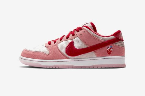 Heres How to Cop StrangeLoves Valentines-Themed Nike SB Dunk Low #highsnobiety #nike #sportswear #streetwear #sneakers #athleisure Nike Sb Dunk Low Strangelove, Tenis Nike Sb, Nike Snkrs, Tenis Nike, Nike Sb Dunk Low, Sb Dunk Low, Nike Sb Dunks Low, Nike Sb Dunk, Nike Sb Dunks