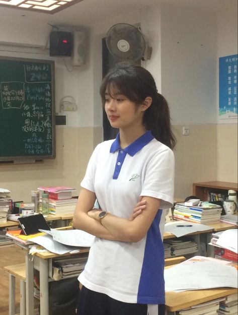 Popular Aesthetic High School, Disgustingly Educated, Chinese School Uniform, Ulzzang School, China Aesthetic, Chinese School, Song Jia, High School Uniform, Chinese Aesthetic