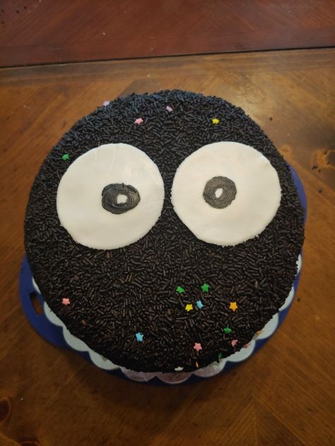 Soot Sprite Cake, Sprite Cake, Soot Sprite, Anime Cake, Soot Sprites, Sprinkle Cake, Halloween Food For Party, Halloween Food, Chocolate Frosting