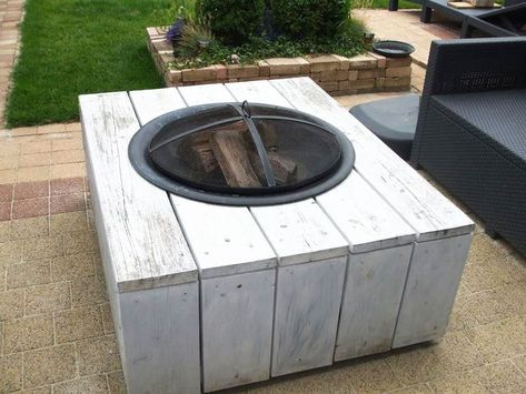 Dyi Fire Pit, Fire Pit Patio Diy, Diy Propane Fire Pit, Pallet Fire Pit, Diy Gas Fire Pit, Diy Patio Table, Outdoor Fire Table, Diy Bbq, Wood Fire Pit