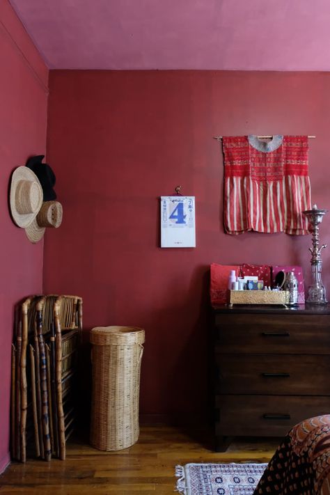 Maroon Wall Paint Ideas, Raspberry Walls, Dark Pink Walls, Dark Pink Bedroom, Pink And Red Room, Red Accent Wall Bedroom, Pink And Red Bedroom, Psychic Shop, Red Bedroom Walls