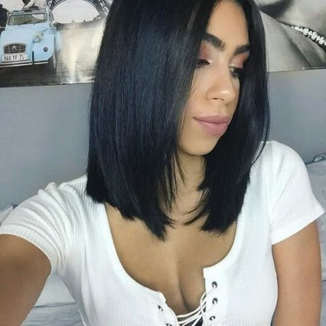 BOB LIFE JET BLACK!! Short Jet Black Hair, Jet Black Short Hair, Jet Black Bob, Vellus Hair, Black Hair Cuts, Short Black Hair, Jet Black Hair, Black Hair Color, Kandy