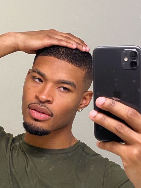 Black Men Mustache Styles, Black Men Goatee Styles, Black Men Goatee, Goatee Styles Black Men, Men's Goatee Styles, Goatee Styles, Waves Hairstyle Men, Mustache And Goatee, Men Fade Haircut Short