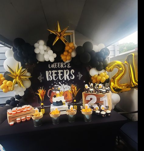 Black, gold and white Balloons. 21st Birthday,  cheers and Beers backdrop Cheers And Beers Balloons Garland, Cheer And Beers Party Ideas, Beer Balloon Garland, Cheers And Beers Party Decorations, Cheers And Beers Birthday, Decor For Party, Balloon Ideas, Balloon Decor, Balloon Arch