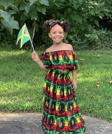 Jamaican People, Island Gyal, Jamaica Outfits, Louisiana Creole, Jamaican Culture, Hello Kitty Jewelry, Culture Day, African Heritage, Geek Art