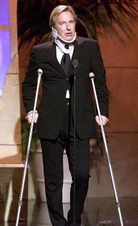 September 23, 2000 at the 15th Annual American Cinematheque Awards. Mr. Rickman was pretending to be injured after his fall from the Nakatomi building as Hans Gruber in "Die Hard." Alan Rickman Always, Hans Gruber, Alan Rickman Movies, Professor Severus Snape, Alan Rickman Severus Snape, Snape Harry Potter, Snape Harry, Severus Rogue, Images Harry Potter