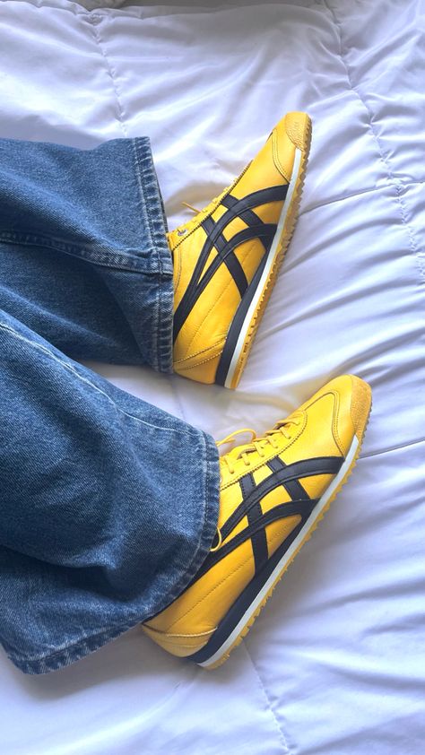 Onitsuka Tiger Women, Tiger Shoes, Minimalism Style, Tiger Mexico 66, Onitsuka Tiger Mexico 66, Mexico 66, Shoe Wishlist, Funky Shoes, Fashion Revolution