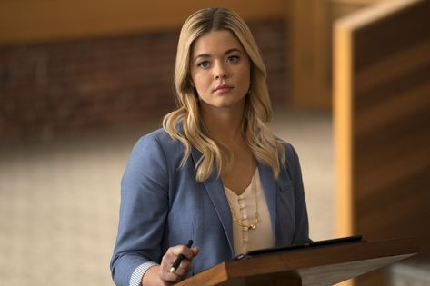 Are Alison and Emily Still Together in The Perfectionists? Survivor Contestants, Pretty Little Liars Characters, The Perfectionists, What Year Is It, Alison Dilaurentis, Egg Styles, Janel Parrish, Sasha Pieterse, Sofia Carson