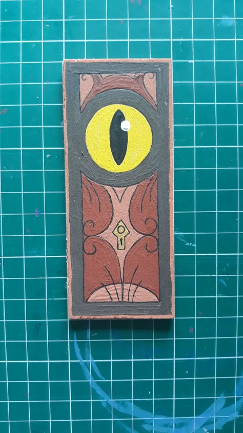 #theowlhouse #disney Owl House Diy Ideas, Owl House Crafts, The Owl House Crafts, Owl House Magic, Fandom Crafts, House Magic, Magic Door, Dragon House, Mask Painting