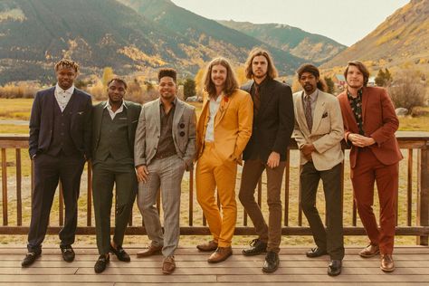 Mismatching Groomsmen Attire, Colorful Bridal Party Groomsmen, Eclectic Bridal Party, 70s Groomsmen Attire, Groomsmen Different Colors, Groomsmen Attire Mismatched, Colorful Groomsmen Attire, Mismatched Groomsmen Attire, Jungalow Wedding