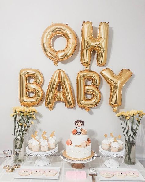 Star Wars baby shower today May the 4th be with you! . . . . .… Princess Leia Baby Shower Ideas, Star Wars Baby Shower Ideas Girl, Star Wars Baby Shower Ideas, Star Wars Gender Reveal, August Baby Shower, Baby Jedi, Star Wars Baby Shower, Baby Bash, Star Shower