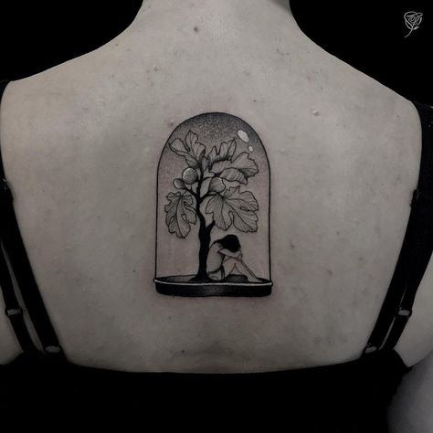 𝔖𝔷𝔬𝔣𝔦 on Instagram: “Tattoo based on the book called “The Bell Jar” by the wonderful Sylvia Plath, one of my favourite poets & writers. Many thanks for Lili for…” Bell Jar Tattoo, Sylvia Plath Tattoo, Bell Jar Sylvia Plath, Jar Tattoo, Instagram Tattoo, The Bell Jar, Time Tattoos, Sylvia Plath, Many Thanks