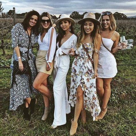 Hunter Valley with the girls ❤️ #showpo #lovedale #lovedalelonglunch Wine Tasting Outfit Summer, Summer Wineries Outfit, Wine Country Outfit, Wine Tour Outfit, Napa Outfit, Winery Outfit Summer, Vineyard Outfit, Wine Tasting Outfit, Fashion Outfits Summer