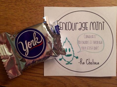 Just a little encouragemint for my residents! Ra life! College. Ra Gifts For Residents, Ra Passive Programs, Encourage Mint, Resident Assistant Door Decs, School Council, Resident Assistant Bulletin Boards, Passive Programming, Rho Gamma, Passive Programs