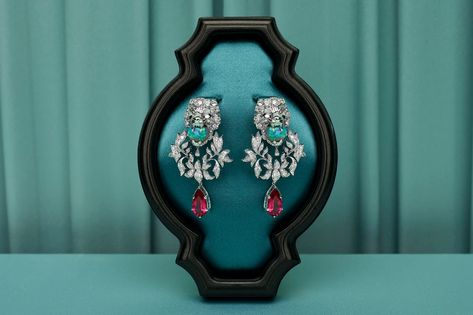 Gucci 'Hortus Deliciarum’ collection 'Animal Kingdom' earrings with opals, rubellites and diamonds in white gold Place Vendome Paris, Paris Crafts, Haute Jewelry, Vogue Ukraine, Gucci Gifts, Place Vendome, Gucci Jewelry, Alessandro Michele, Fine Jewelry Collection