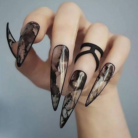 Scary Halloween Nails Design, Goth Make Up, Scary Nails, Nail Stylist, Halloween Manicure, Eye Nail Art, Two Years Later, Cute Halloween Nails, Dot Nail Art