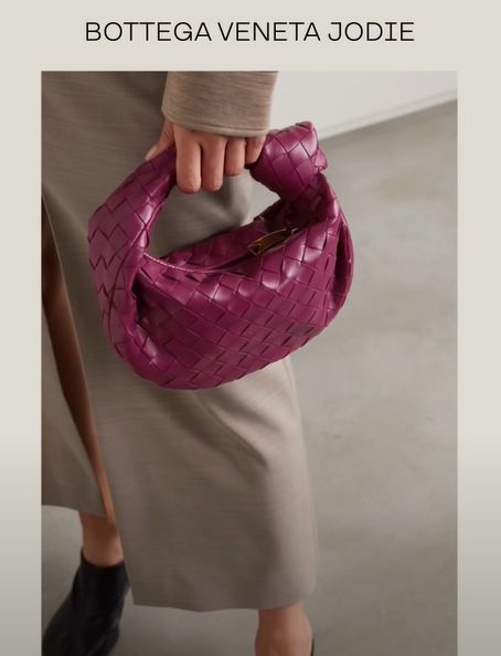 Pink Bottega, Bottega Veneta Bag Tote, Bottega Veneta Chain Pouch, Bottega Veneta Jodie Mini, Bottega Veneta Jodie, Mini Jodie, Statement Handbag, Bottega Veneta Bag, Fancy Bags