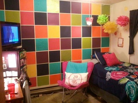 Scrapbook paper wall covering for college dorms and apartments. @Kaylee Score Becker This might be fitting for our living room? :) Cool Dorm, College Apartments, Dorm Sweet Dorm, College Living, Cool Dorm Rooms, College Dorms, College Room, Dorm Life, Apartment Life