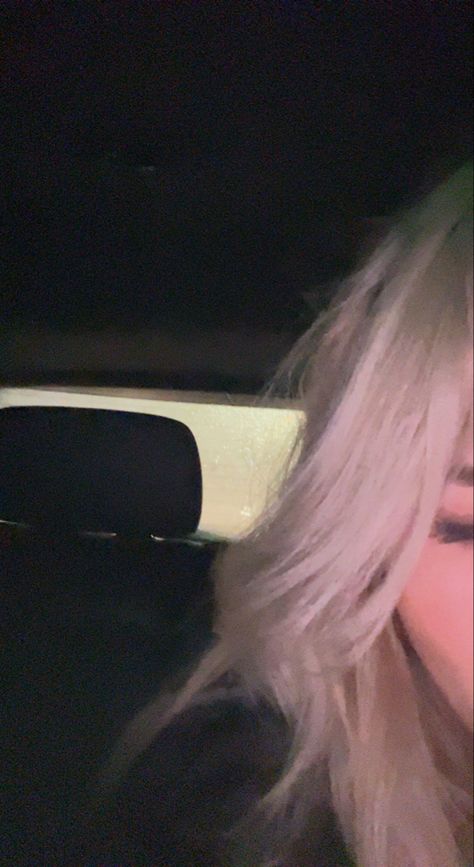 Blonde Half Face Snap, Blonde Snapchat Selfies Half Face, Blonde Snaps No Face, Blonde Catfish Snap, Blonde Girl Snaps No Face, Snaps Blonde, Blonde Hair Snap, Blond Teenage Girl, Blonde Girl Snaps