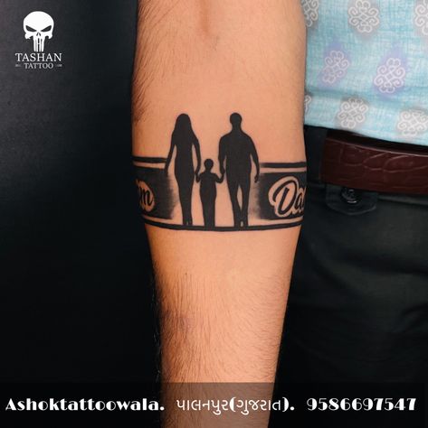 TashanTattoo
AshokTattooWala
S.20. Tirupati plaza
Opp. New bus stand
Near gd modi collage
Palanpur (gujrat)
9586697547
9687533310 Hand Band Tattoo, Mom Dad Tattoo, Family Tattoo Ideas, Baby Mehndi Design, Band Tattoos For Men, Asian Dragon Tattoo, Behind Ear Tattoos, Dad Tattoo, Hand Band