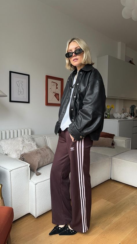 Polly Sayer (@pollyvsayer) • Instagram photos and videos Polly Sayer Hair, Polly Sayer Style, Track Pants Outfit Women, Polly Sayer, Bob Outfit, Bobs Outfit, Style Language, Track Pants Outfit, 2024 Aesthetic