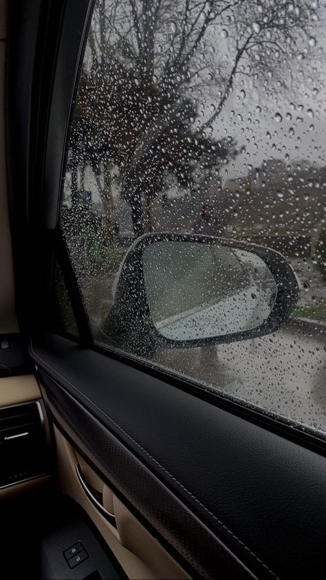 #car #rain #aesthetic #style #styleblogger Rain In Car Aesthetic, Car Rain Aesthetic, Pink G Wagon, Small Camper Makeover, Civic Aesthetic, Inside Car Aesthetic, Honda Civic Aesthetic, Low Riders Cars, Rainy Day Car