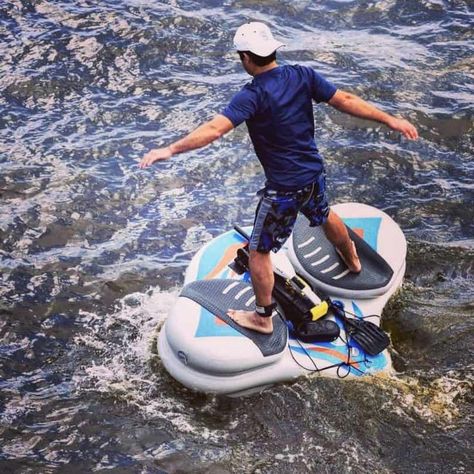 Inflatable Motorized Electric Water board  #AmphibiousFlyingGadgets #ElectricSurfBoard #Submarine #TowableWatersport #UnderwaterGadgets #WaterBikes #Watergadgets #WaterMotorizedGadgets #WaterSportGadgets #WaterSports Lake Toys, Water Board, Gadgets Technology Awesome, Diving Gear, Beach Activities, Sports Toys, Water Sport, Koh Tao, Water Toys