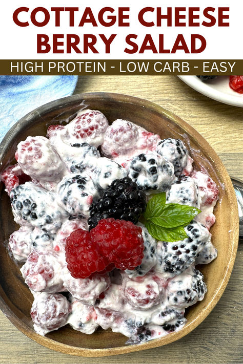 Berry in a bowl combined with cottage cheese Healthy Cottage Cheese Lunch Ideas, Cottage Cheese And Berries, Sweet Cottage Cheese Bowl, Blt Cottage Cheese Bowl, Cottage Cheese Fruit Salad, Cottage Cheese Parfait, Jello Cottage Cheese Salad, Cottage Cheese And Fruit, Cottage Cheese Fruit