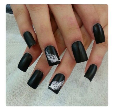 . Feather Nail Art, Botanic Nails, Black And White Nail, Accent Nail Designs, Black And White Nails, Black And White Nail Art, Feather Nails, Matte Black Nails, Black Nail Art