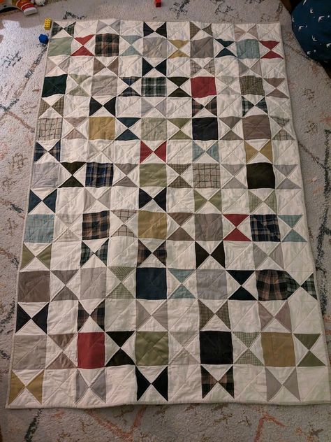 Hour Glass Memory Quilt Blanket Made From a Loved One's Clothing - Etsy Australia Quilt For Boyfriend, Memorial Quilt Ideas, Memory Quilt Patterns, Memory Quilts From Clothes Men, Memory Quilt Ideas, Quilts For Men, Memories Quilt, Kim Diehl Quilts, Patchwork Throw