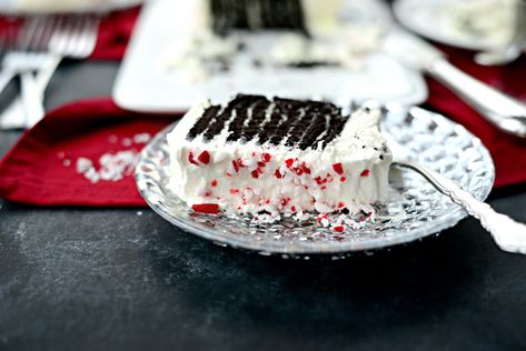 Peppermint Icebox Cake Cake Whipped Cream, Peppermint Whipped Cream, Ice Box Cake, Icebox Cake Recipes, Chocolate Wafer, Chocolate Wafer Cookies, Honey Mustard Chicken, Mustard Chicken, Peppermint Cookies