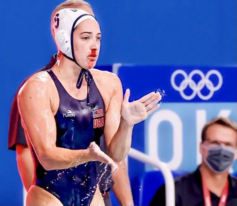 Maggie Steffens #6, Driver, USA National Women’s Water Polo Team, on the sidelines after breaking her nose during play, continues to cheer on her teammates during the 2020/2021 Tokyo Summer Olympics. Water Polo Aesthetic, Waterpolo Aesthetic, Polo Aesthetic, Water Polo Girls, Women's Water Polo, Tokyo Summer, Water Polo Team, Water Polo Players, Swim Life