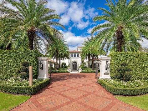 Modern Spanish Farmhouse, Palm Beach Homes, Beach Mansions, Morocco House, Classical Villa, Spanish Farmhouse, Florida Mansion, Palm Beach Gardens Florida, Beach Mansion