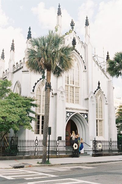 South Carolina Church Wedding, Charleston Apartment, Wedding Churches, Charleston Churches, Virgil Bunao, Wedding Venues Church, Preppy Coastal, Charleston Wedding Venues, Charleston Weddings