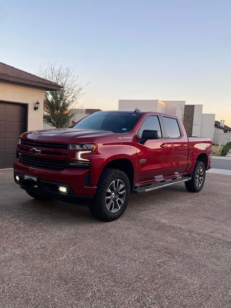 Cheverlot Trucks, Red Chevy Trucks, Red Chevy Silverado, Chevy Z71, Gmc Denali Truck, Silverado 4x4, Texas Edition, 2018 Chevy Silverado 1500, Hispanic Aesthetic