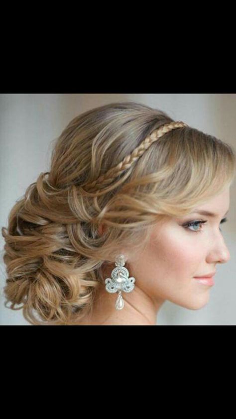 Love this look! Pretty Ponytails, Easy Updo Hairstyles, Romantic Wedding Hair, Wedding Hairstyles Bride, Bridal Hair Updo, Best Wedding Hairstyles, Long Hair Wedding Styles, Wedding Hair Inspiration, Wedding Hairstyles Updo