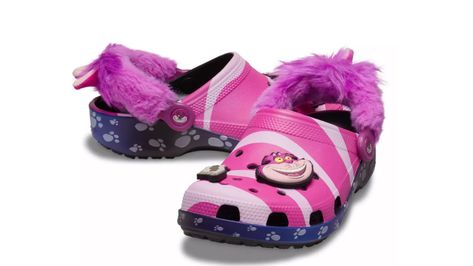 Cheshire Cat Crocs Cheshire Cat Grin, Mens Shoes Sandals, Disney Shoes, Disney Handbags, Cat Fashion, Cat Tail, Women's Crocs, Cat Charm, Cat 2