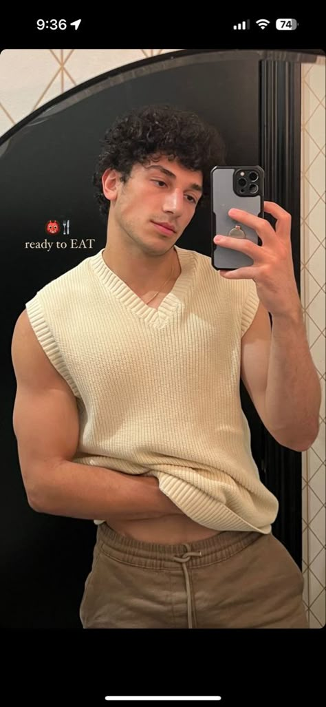 Rebal D Instagram, It Boy Aesthetic Lifestyle, Rebal D Aesthetic, Rebal D, Mens Fashion Week Street Style, Light Skin Men, Trendy Boy Outfits, Gym Guys, Selfie Mirror