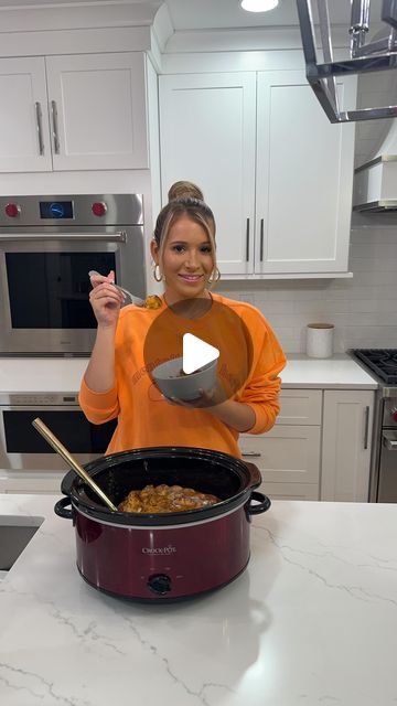 Mercedes Gonzalez Mayo on Instagram: "Crock Pot Pumpkin Cinnamon Roll Casserole🎃 I make this exact recipe in my oven every year so wanted to give it a try in my crockpot and it did not disappoint! This came out incredible and is literally a taste of fall🍁😍 I’ll be making this a lot throughout the fall season - so delicious! #crockpotmeals #crockpotdessert 

Ingredients: 

(2) 12 oz cans of cinnamon rolls
1 cup of pumpkin 
1 tbsp of pumpkin pie spice
2 tsp of vanilla extract
3 eggs
1/2 cup of heavy cream 
1/4 cup of sugar 

Cook on high for 3 hours" Crockpot Pumpkin Cinnamon Roll Casserole, Crockpot Pumpkin Cinnamon Rolls, Cinnamon Roll Casserole Crockpot, Pumpkin Cinnamon Roll Casserole, Mercedes Gonzalez, Crock Pot Pumpkin, Crockpot Desserts, Pumpkin Crockpot, Canned Biscuit