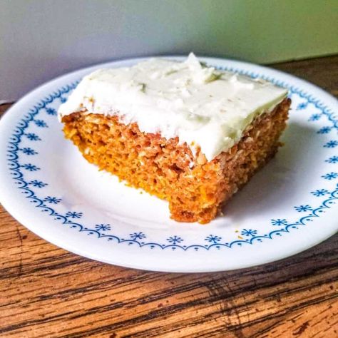 Easy Homemade Carrot Cake Recipe - Cooking with Tyanne Coconut Flakes Recipe, Easy Pumpkin Dessert, Vegan Cream Cheese Frosting, Homemade Banana Pudding, Pumpkin Cake Recipes, Southern Desserts, Dessert Simple, Spice Cake Mix, Easy To Make Desserts