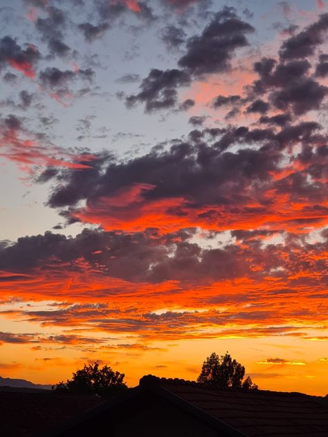 Sunset colorful
Summer sky Cloudy Sunset Sky, Sunset And Sunrise Aesthetic, Landscape Sunset Photography, Sunset Clouds Photography, Cloudy Sunset Painting, Sunset Cloud Painting, Sunset Clouds Painting, Sunset Reference, Sun Behind Clouds