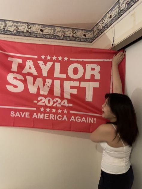 Taylor Swift Flag In Room, Taylor Swift Bedroom, Taylor Aesthetic, Aesthetic Room Ideas, Parking Spot, Edgy Wallpaper, November 23, Long Live Taylor Swift, Sweet 16 Birthday