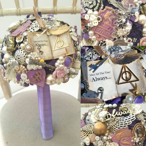 Soooo in lurve with Purple. Just the perfect colour mix for my hank crank Harry potter themed musical brooch bouquet. Available via my… Harry Potter Wedding Bouquet, Harry Potter Bouquet, Gryffindor Wedding, Hp Wedding, Gothic Jewelry Diy, Alternative Wedding Bouquet, Nerd Wedding, Harry Potter Wedding Theme, Geek Wedding