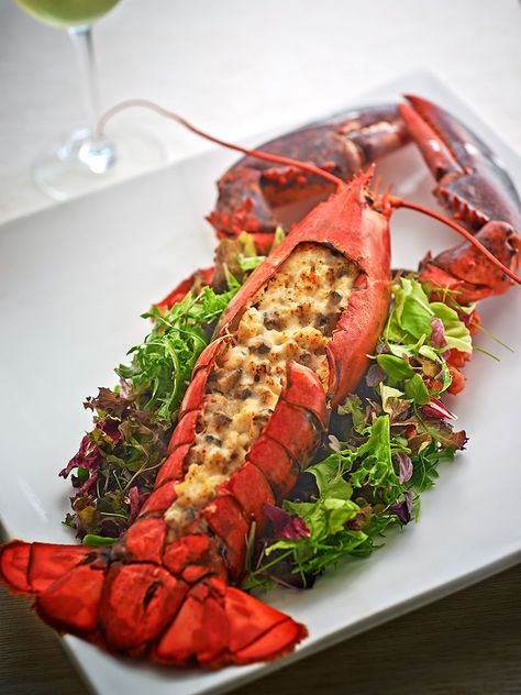 BOSTON LOBSTER PROMOTION AT FERINGGI GRILL, SHANGRI-LA’S RASA SAYANG RESORT & SPA, PENANG  Feringgi Grill will be serving Boston Lobster prepared in various continental styles from 4 to 31 August, at Shangri-La’s Rasa Sayang Resort & Spa, Penang. Diners at the premier fine dining grill will be able to savour the  crustacean from 6:30 to 10:30 p.m. every evening prepared by the te...  Read more @ http://www.malaysianfoodie.com/2014/08/boston-lobster-promotion-feri