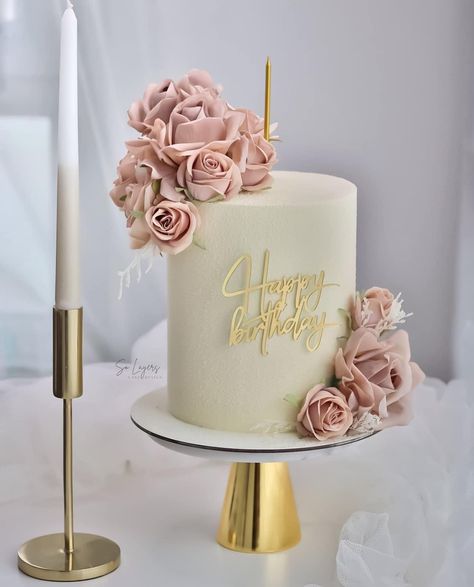 Cake Designs For Women, Tier Cake Designs, Emerald Wedding Cake, 40th Birthday Cake For Women, Birthday Cake For Women Elegant, Happy Birthday Quotes For Daughter, Fondant Cake Ideas, Graduation Cake Designs, Small Birthday Cakes