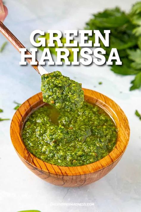 Green Harissa, Harissa Recipe, Recipe Sauce, Harissa Recipes, Paste Recipe, Green Sauce, Spicy Food, Chili Paste, Homemade Spices